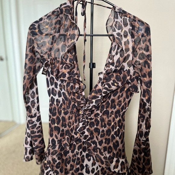 Clothes - Picture 1 of 3